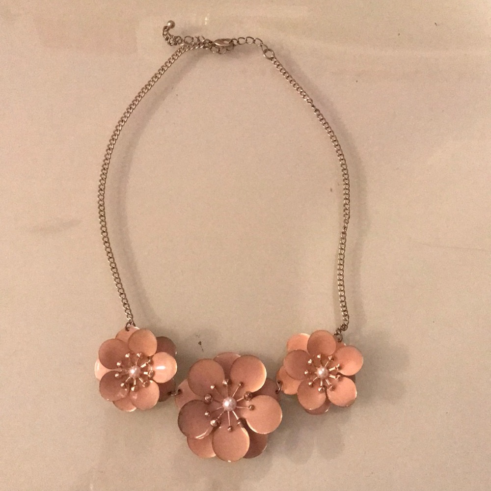 Francesca’s Pink Flower Necklace